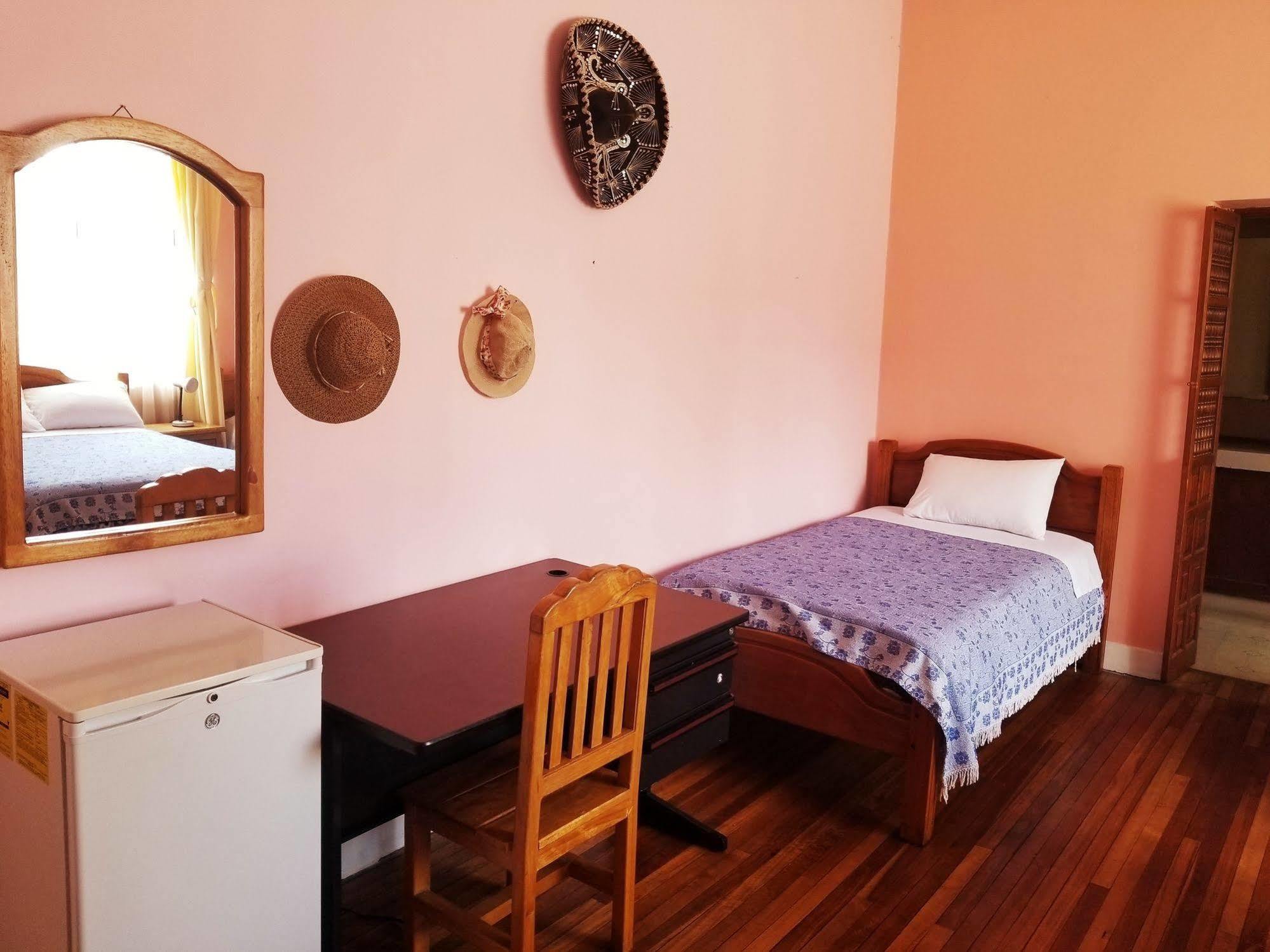 Travellers Inn Quito Exteriör bild