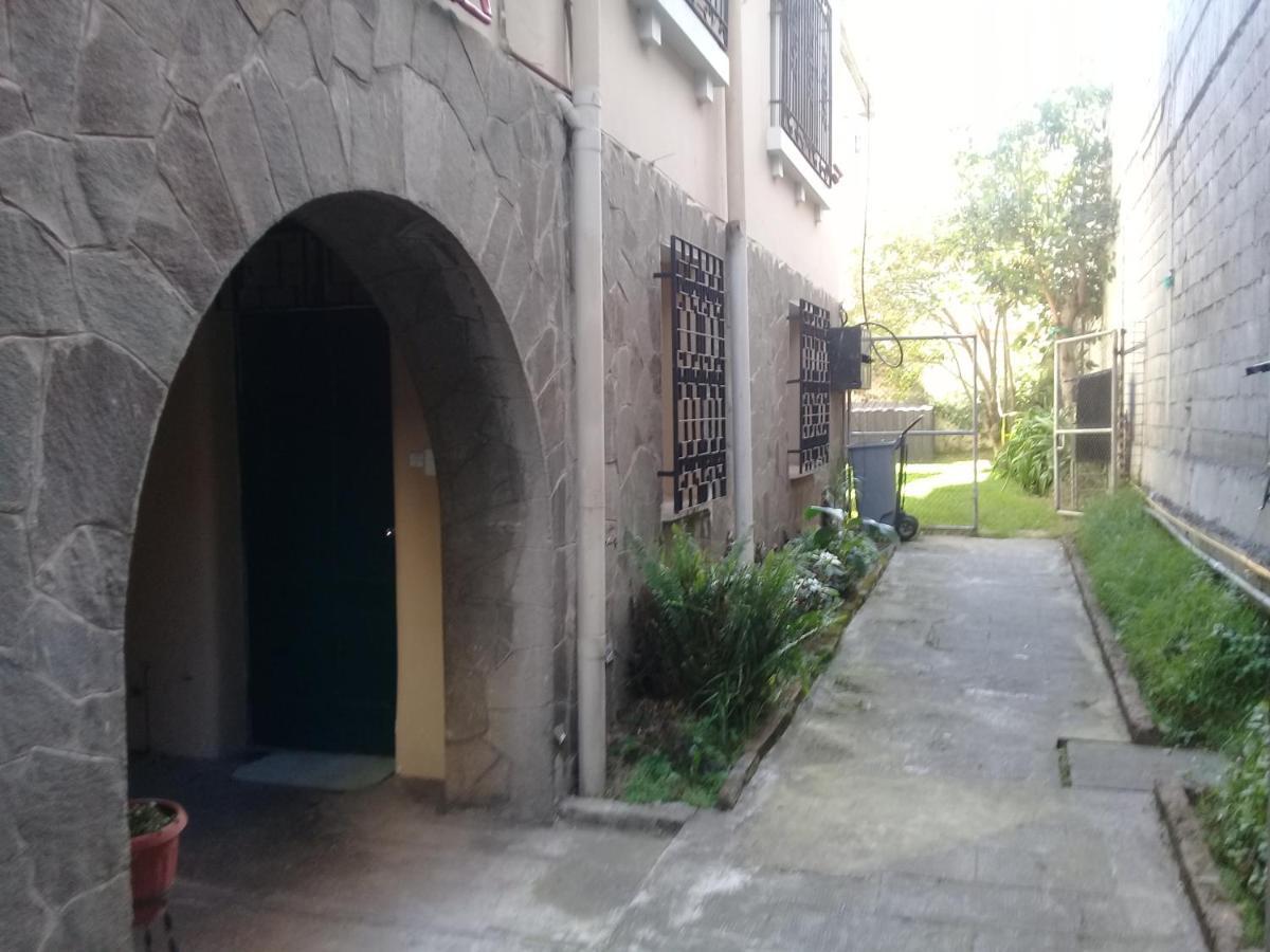 Travellers Inn Quito Exteriör bild